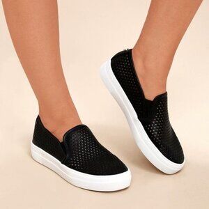 Steve Madden Whilma Perforated Black Sneaker V521